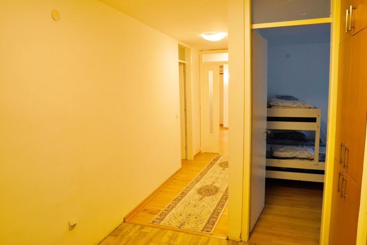 City Center Grand Apartment - Three-Bedroom, Free Parking Saraybosna Dış mekan fotoğraf