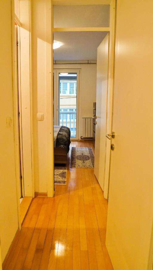 City Center Grand Apartment - Three-Bedroom, Free Parking Saraybosna Dış mekan fotoğraf