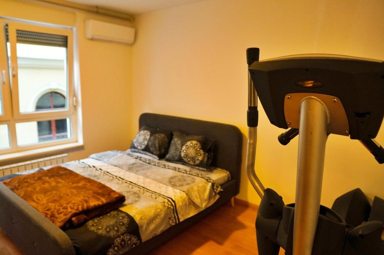 City Center Grand Apartment - Three-Bedroom, Free Parking Saraybosna Dış mekan fotoğraf