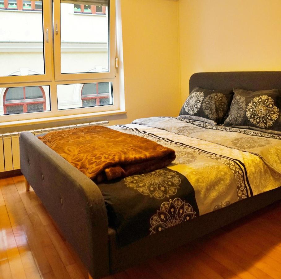 City Center Grand Apartment - Three-Bedroom, Free Parking Saraybosna Dış mekan fotoğraf