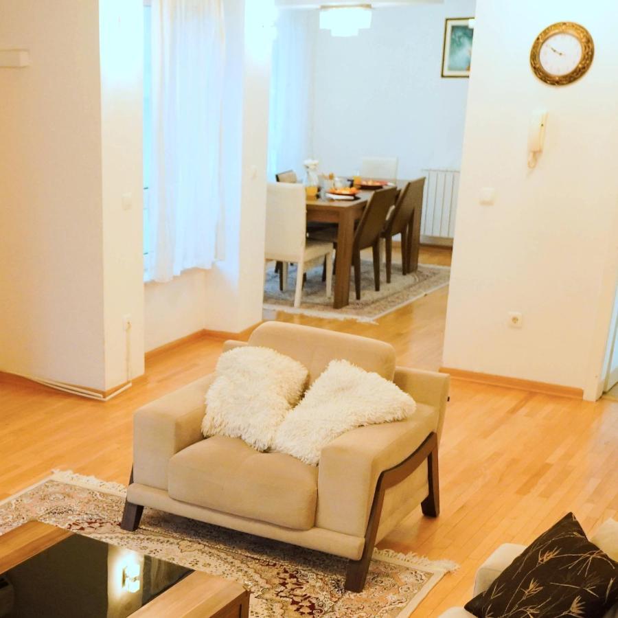 City Center Grand Apartment - Three-Bedroom, Free Parking Saraybosna Dış mekan fotoğraf